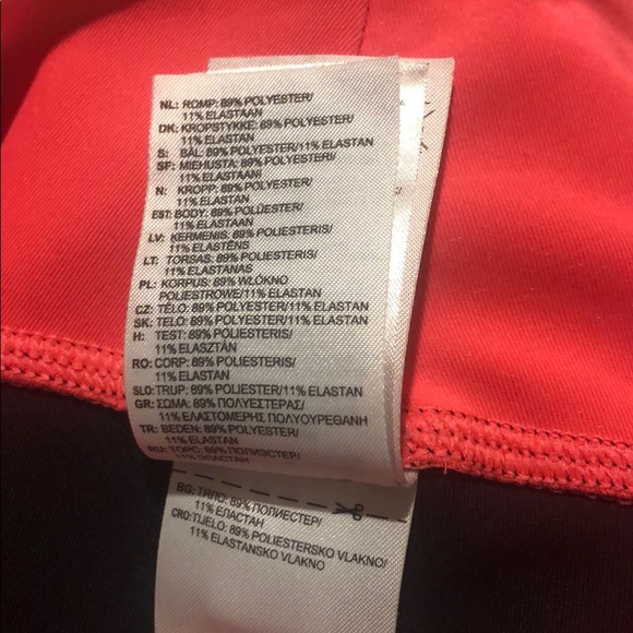 Adidas Climalite Capri leggings - size -Medium - Picture 4 of 16